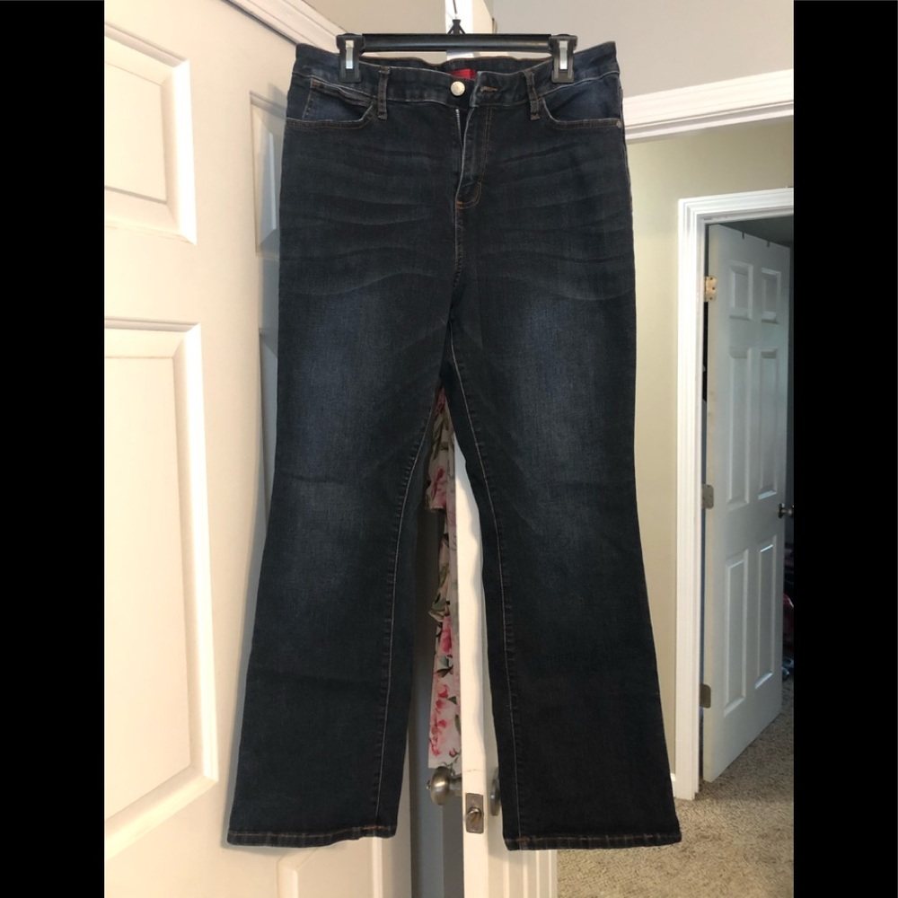 Jennifer Lopez jeans